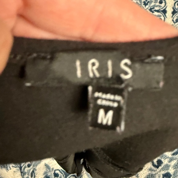 Iris Sz M Women’s Punk Black Sleeveless Top - Picture 12 of 12